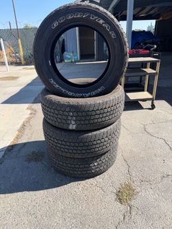 Tires for sale size 275/55R20