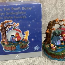 Disney Winnie The Pooh Rainy Day Snowglobe w Box (READ)  Tiger is head is off . Piggy’s arms are off . Both can be glued back on . Only part I don’t h