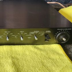 Yamaha C-2x Preamplifier 
