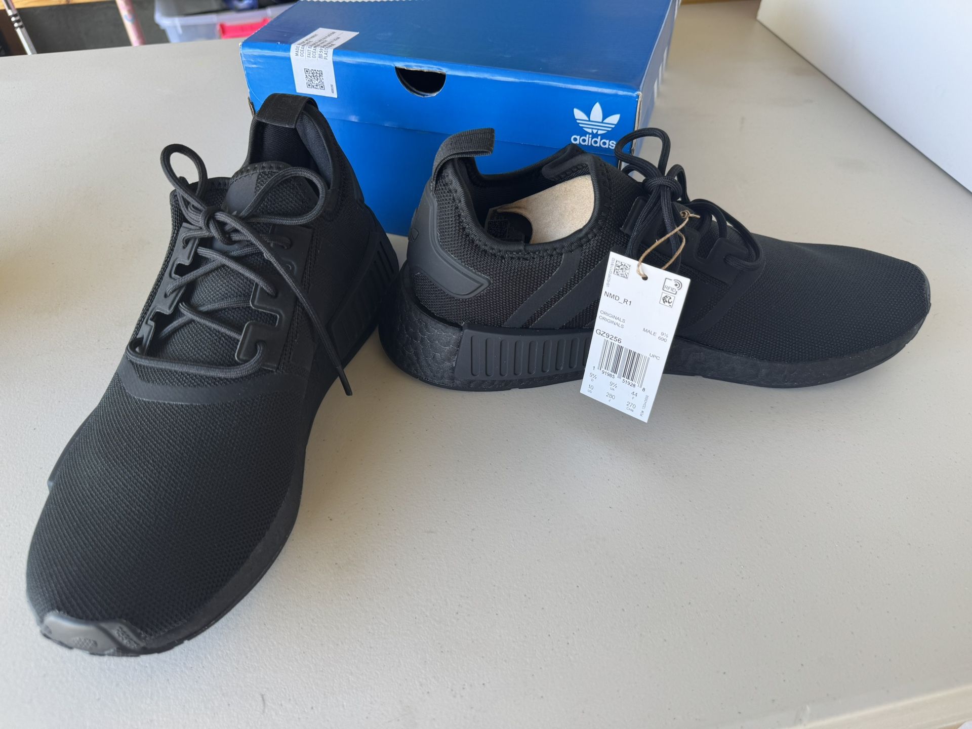 Adidas Men’s Lace Up Casual Shoes Size 10 ULTRABOOST 1.0 SHOES