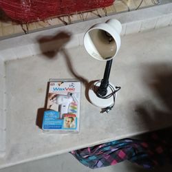 Desk Lamp Works Good
