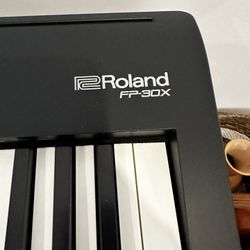 Roland Digital Piano Keyboard 