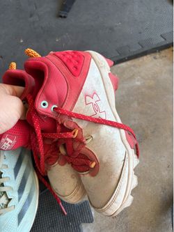 Softball cleats unisex