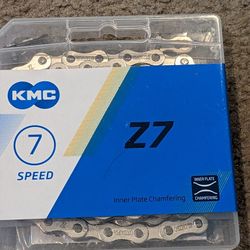 NEW SILVER KMC MULTI SPEED BICYCLE CHAIN, 1/2X3/32 , 116 LINKS