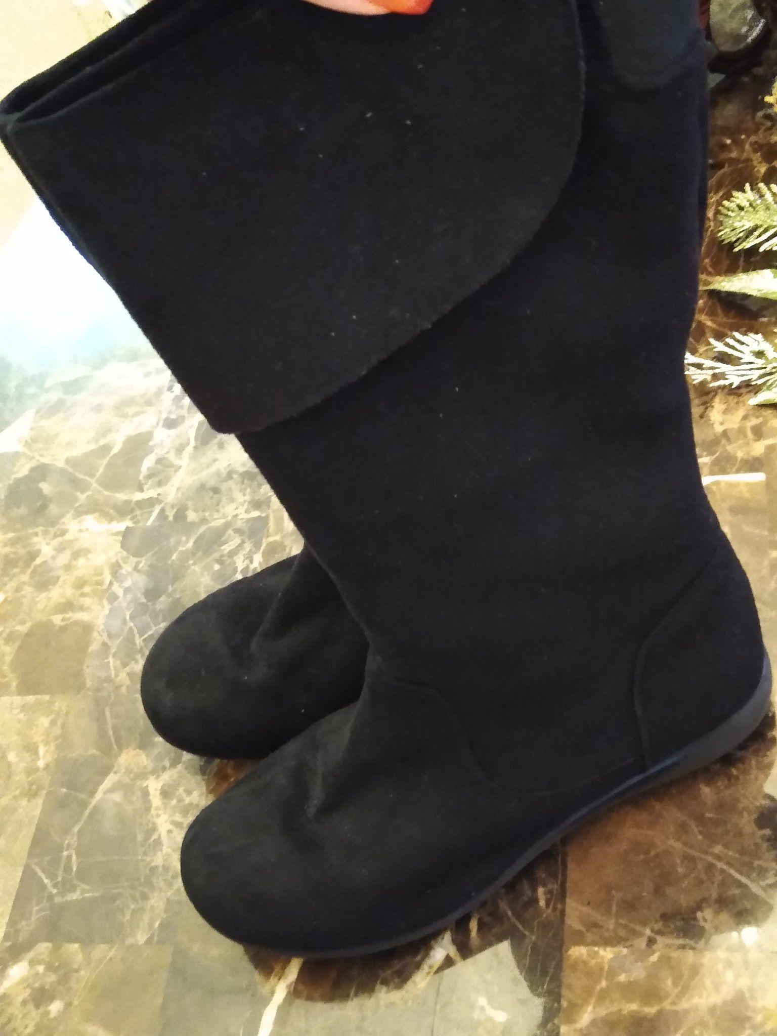 Girls/Kids Black Boots Size 1