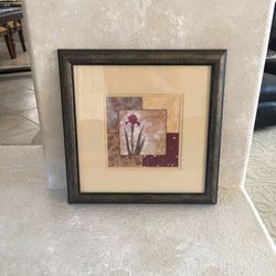 (30% off pick up) BED BATH & BEYOND Tuscan 12” x 12” Framed Flower Wall Art $35 Retail