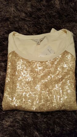 Banana Republic brand new top with sequins