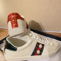 Womens Ace Studded Leather Sneakers 