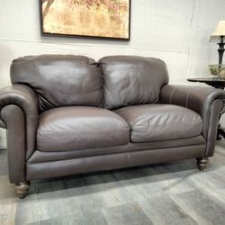 *DELIVERY INCLUDED* Natuzzi Italian Leather Sofa