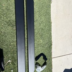 05-25 Nissan Frontier Black Side Steps/Estribos