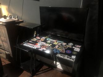 3 teir desk with tv