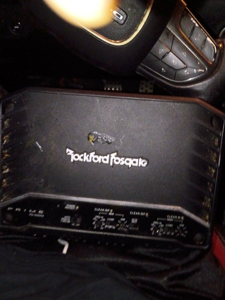 Fosgate And Hifonics Amp 500 And 1000 Amp