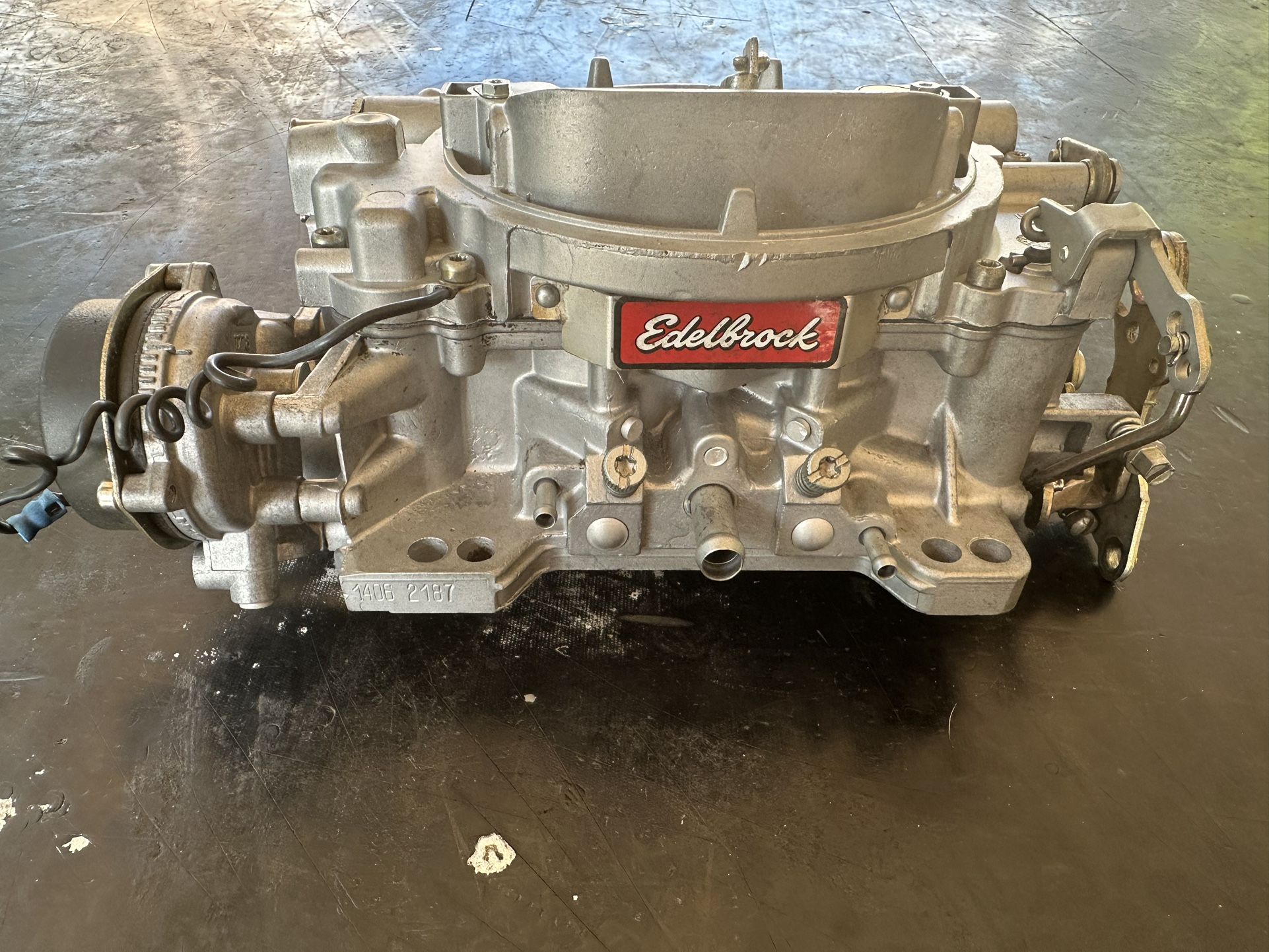 Edelbrock Carburetor