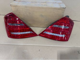 Mercedes W221 S-Class Pair Set of Left & Right Side Taillight Lamps OEM ULO