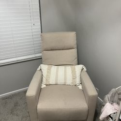 Swivel Rocking chair 