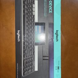 Logitech K780 Multi-Device Wireless Keyboard (With Box)