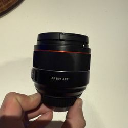Samyang 85mm 1.4 EF Mount 