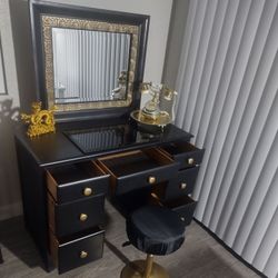 Vanity Desk