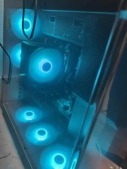 QT Shield Gaming Desktop Tower Ryzen 7 8700F RTX 5060 16GB 1TB WIN 11
