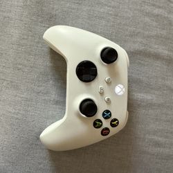 White Xbox Series X/S Controller 
