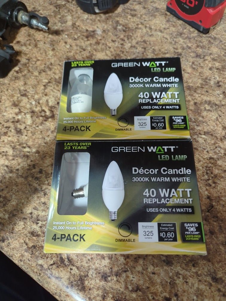 Green watt Decor Candle Bulb