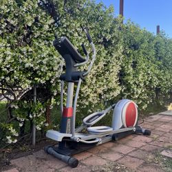 FreeMotion 500 Rear Drive Elliptical