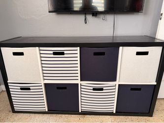 Storage Cubby and storage bins
