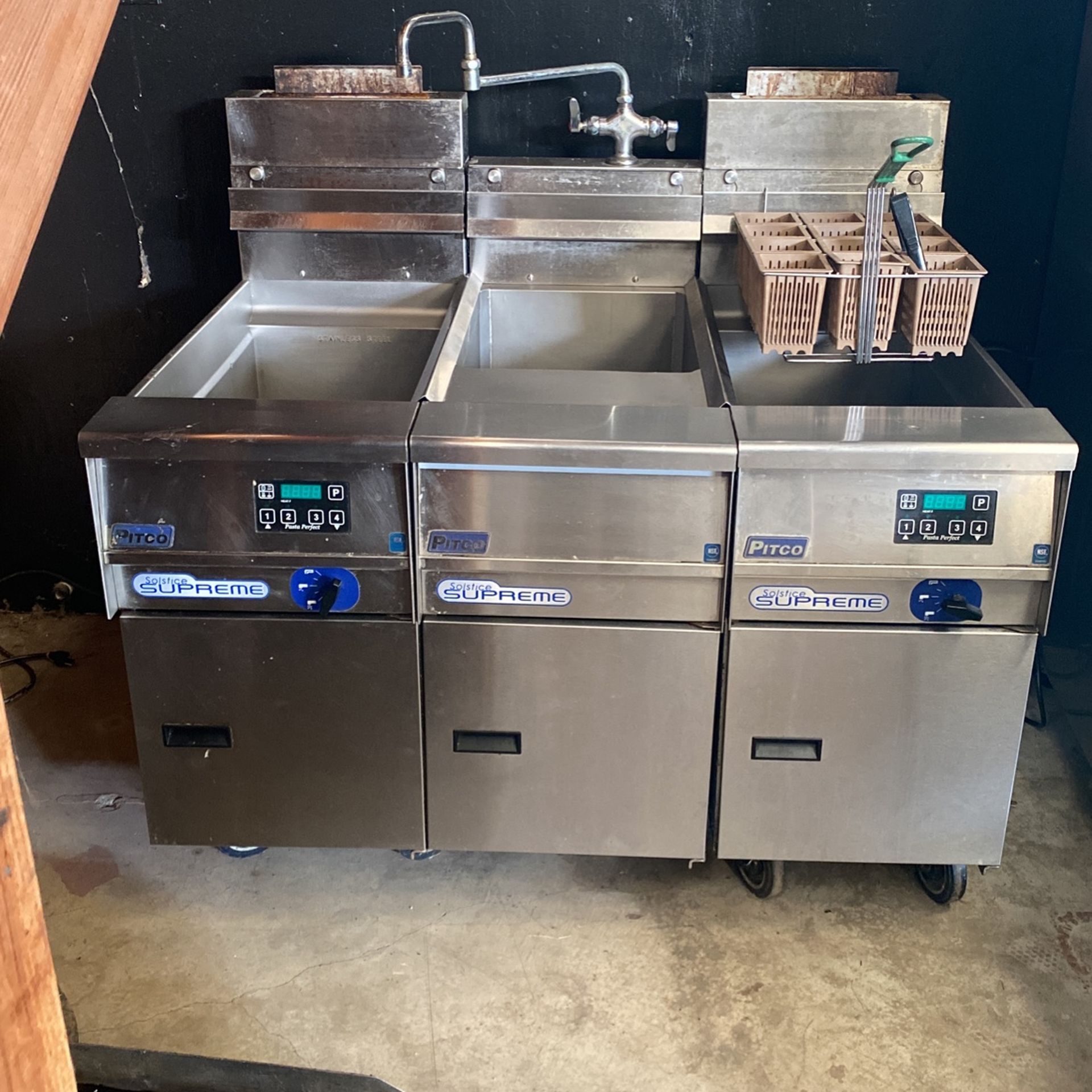 (2) Pitco Solstice Supreme Pasta Cooker SSPG14 And Rinse Station