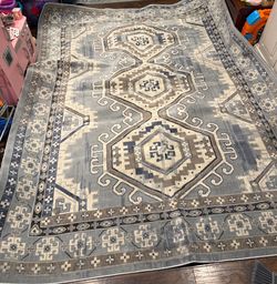 Rug 7 by 10