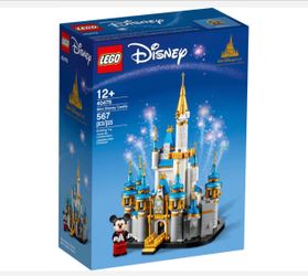 LEGO Friends central perk AND Disney sets!!