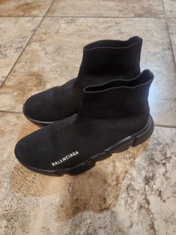 Shoes size 9