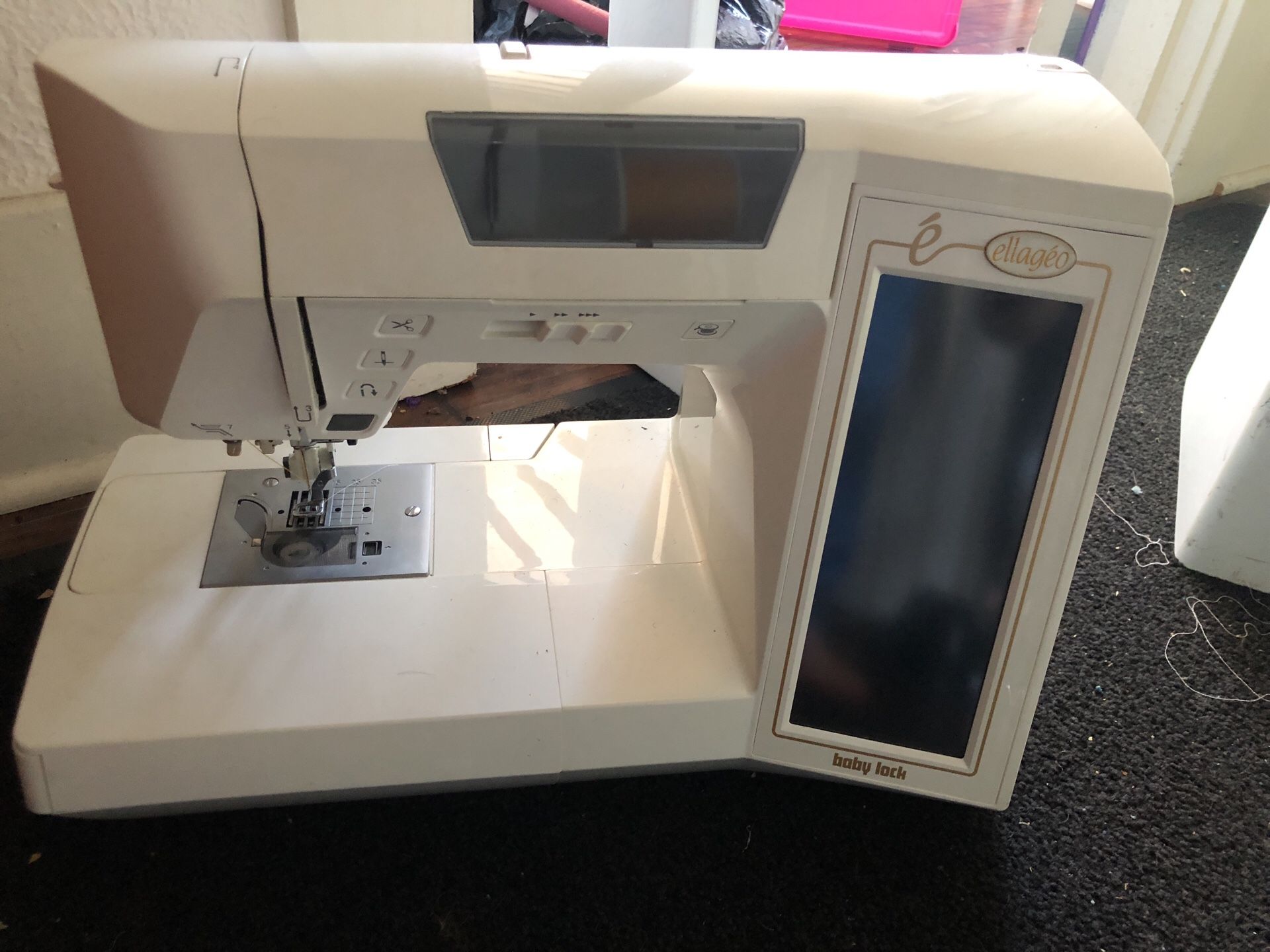 Babylock Ellageo Esg3 sewing and embroidery machine