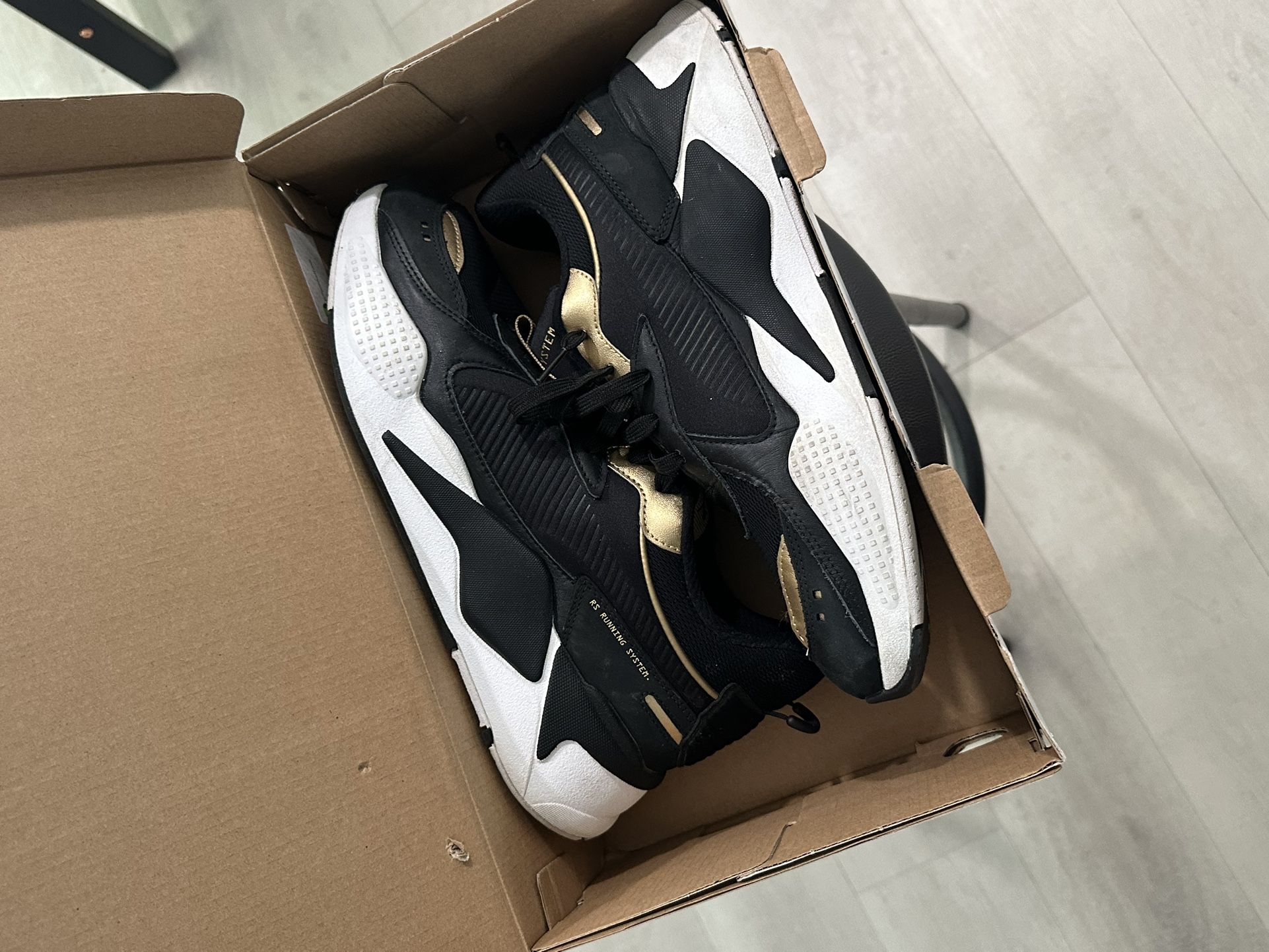 PUMA RSX TROPHY BLK/GOLD SZ 12 $50