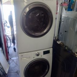 Kenmore  White Front Load Washer And Gas Dryer 