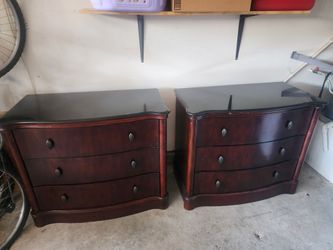 Dresser Set, 3 pieces