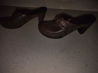 White Mountain "Prissy" Slip-on Mule Clogs Chocolate Leather