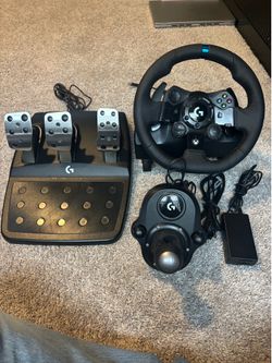 Logitech g923 wheel pedals and clutch Xbox/pc