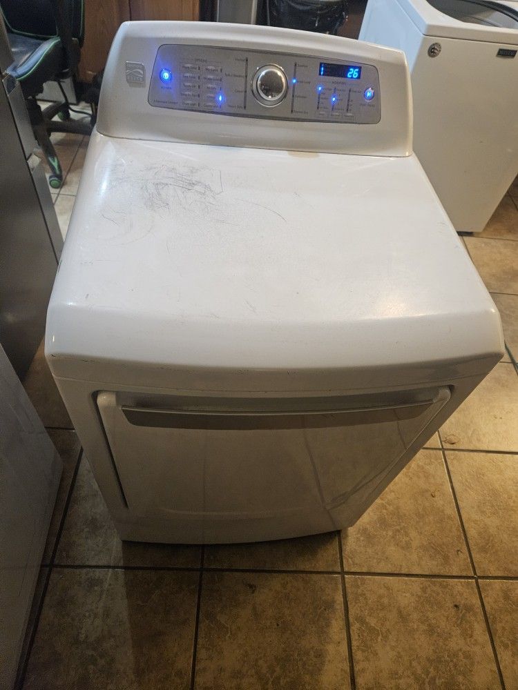 White electric dryer, Kenmore Elt, 7.1 cu ft, steel drum, digital