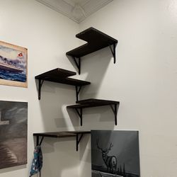 Corner shelves 