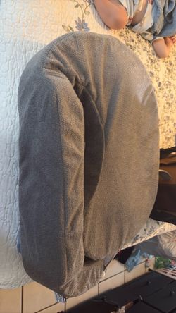 Breastfeeding pillow