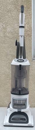 Shark Navigator Lift away Pro Vacuum Cleaner