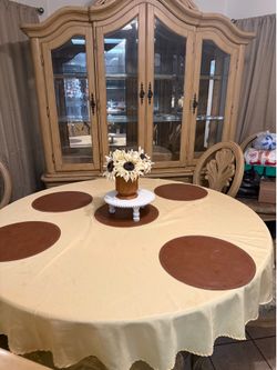 Elegant Traditional Dining Room Set – Table, Chairs & China Cabinet