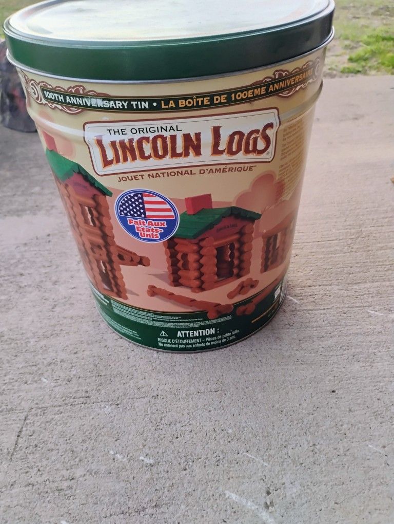 Lincoln Logs