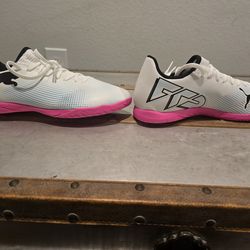 Puma mens sneakers  8.5