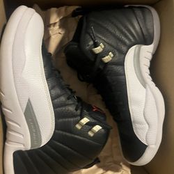 Jordan 12  Sz 8.5 $150