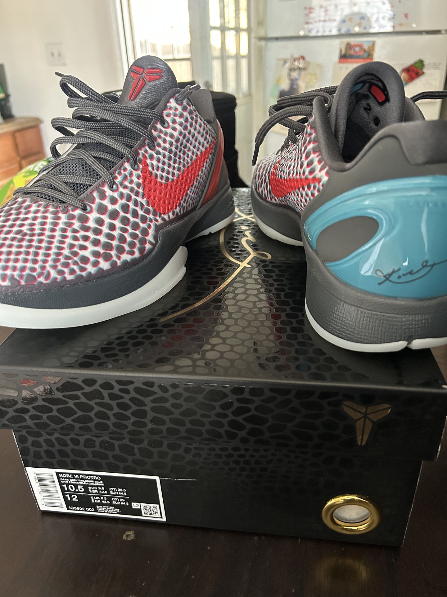 Kobe 6's '3D' basketball shoes