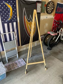 Easel for Floor-length mirror