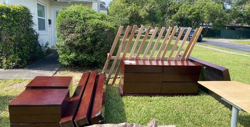 Queen Size Platform bedroom set with two night stands and six drawer dresser