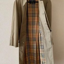 Burberry Coat  (Authentic)