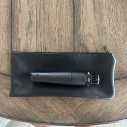 Shure SM57 w/ Mic Stand